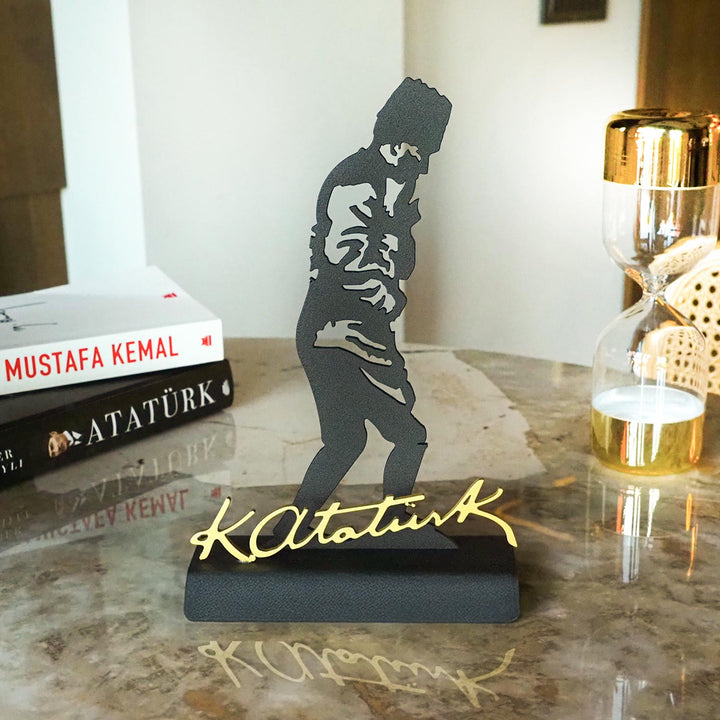 Başkomutan Kocatepe’de Metal Masaüstü Dekor - APH250