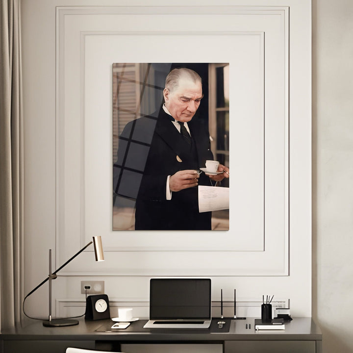 Atatürk Kahve İçerken 02 Cam Tablo - ATC053