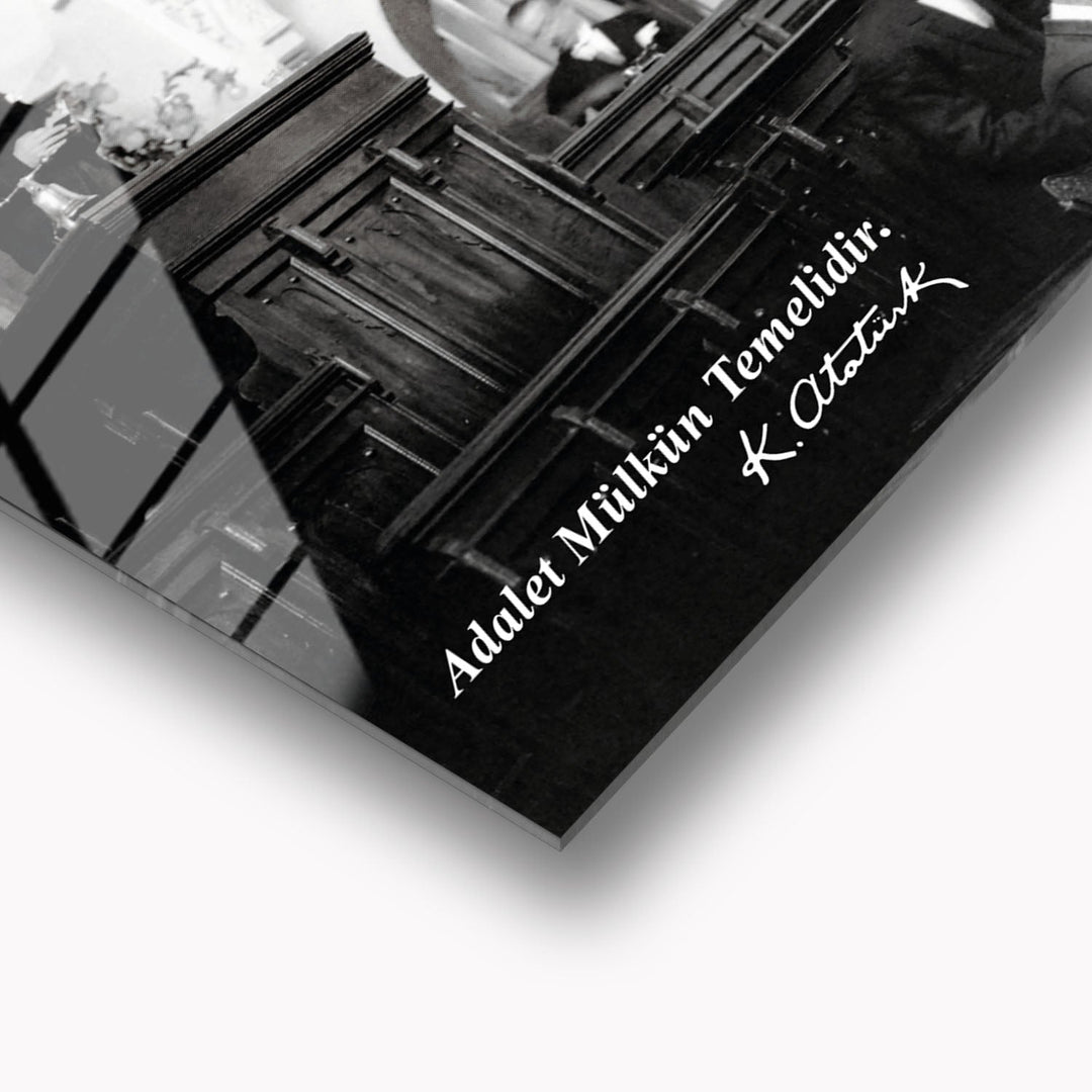 Adalet Mülkün Temelidir Cam Tablo - ATC028