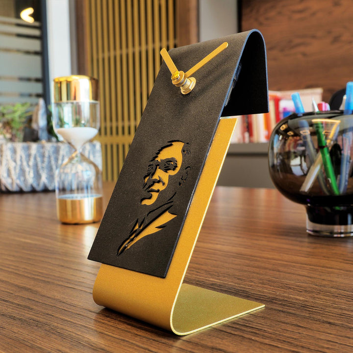 Atatürk Metal Masaüstü Saat - APS129