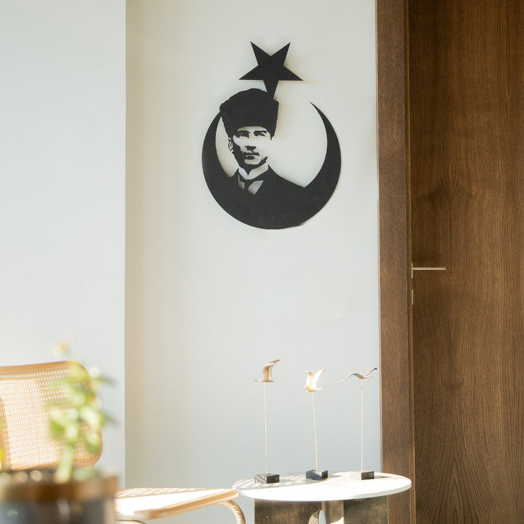 Atatürk ve Türk Bayrağı Metal Duvar Tablosu - APT647
