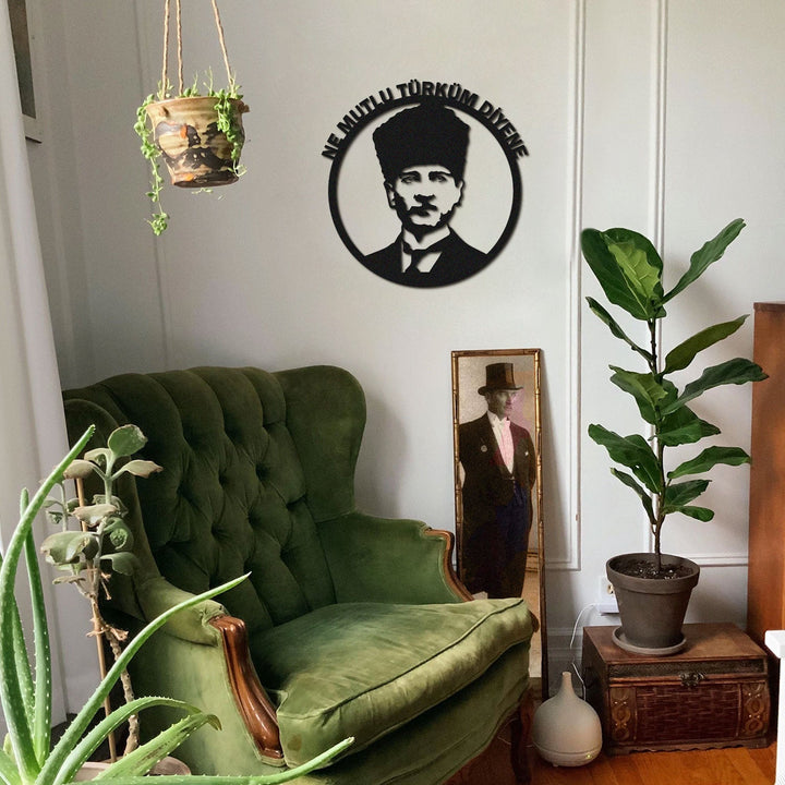 Ne Mutlu Türküm Diyene Yazılı Metal Tablo - APT561